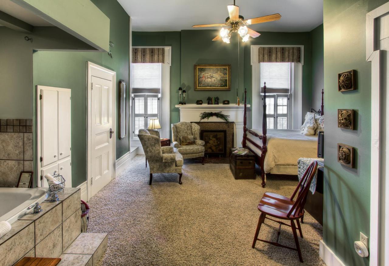 Maple Hill Manor Bed & Breakfast Springfield Εξωτερικό φωτογραφία
